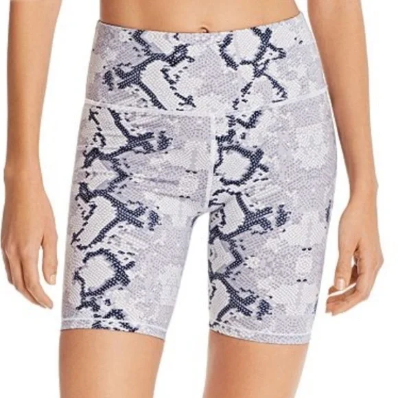 Varley Biker Shorts Albury Animal Print Bike Shorts Snakeskin Size small - Picture 2 of 9